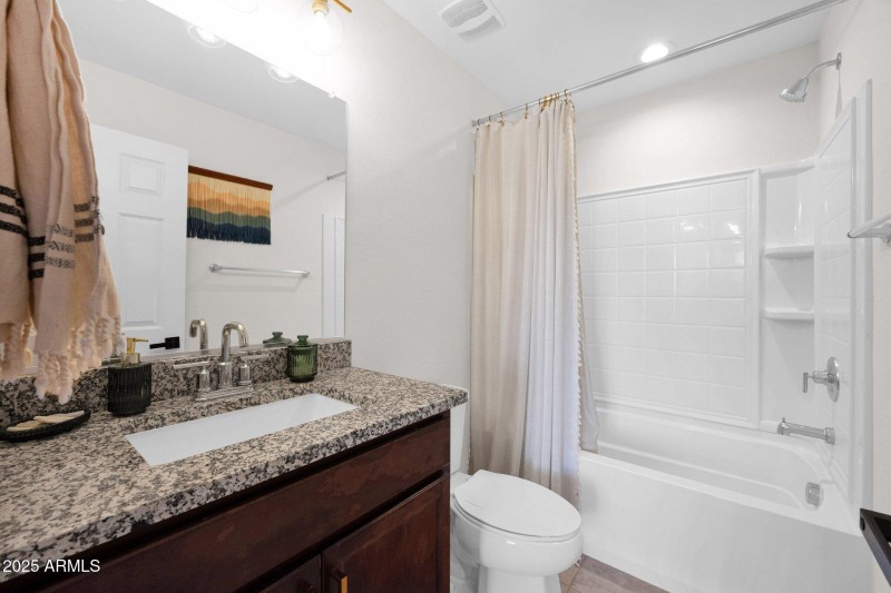 Full bath upstairs