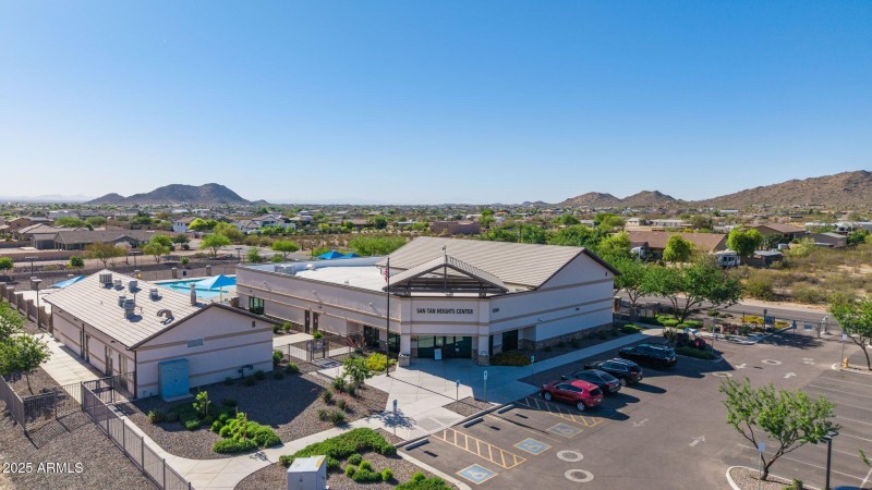 Clubhouse/Pool