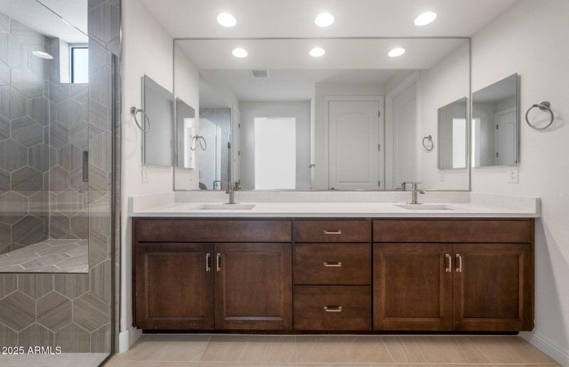 Owners Bath