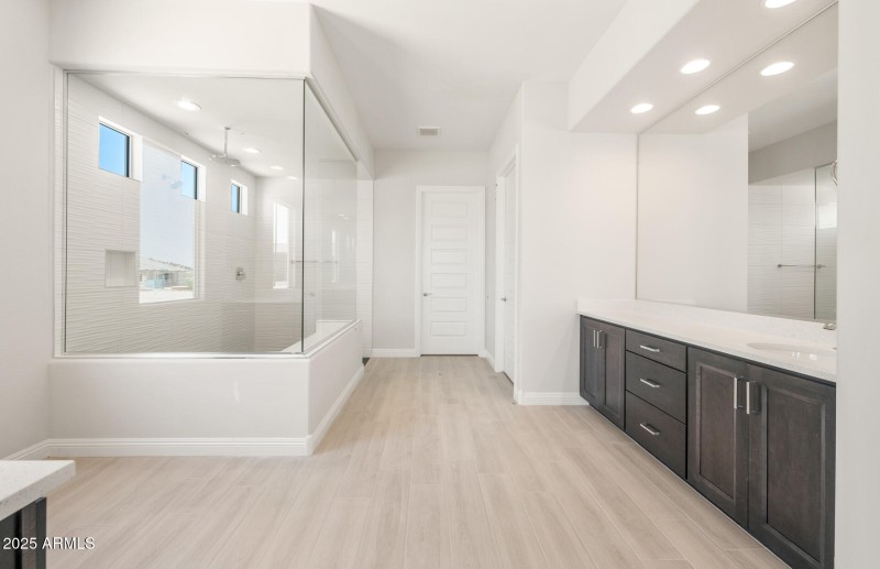 Owners Bath