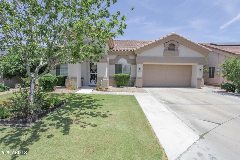 1210 W BETTY ELYSE LN-4