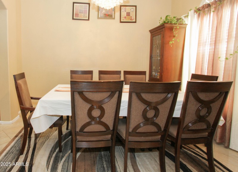 1210 W BETTY ELYSE LN-21