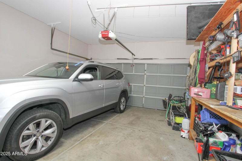 1210 W BETTY ELYSE LN-41
