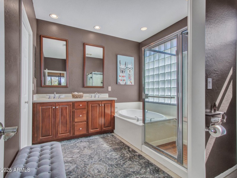 08-Master-bath
