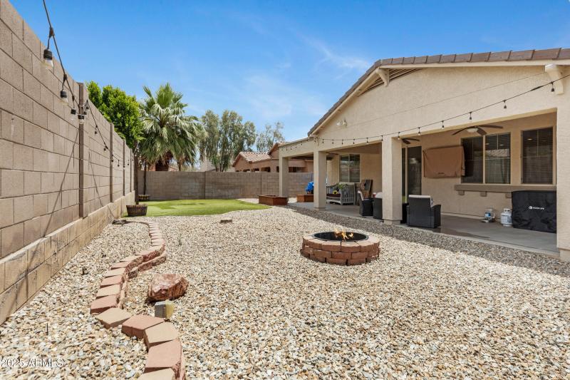 17292 W Pinnacle Vista Dr-32