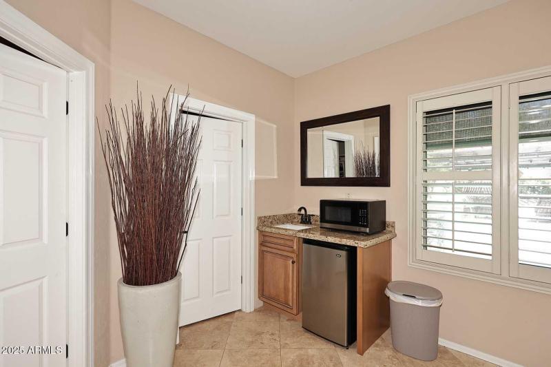Casita-Kitchenette