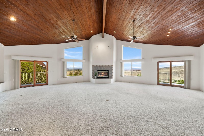 4-Great Room (1)