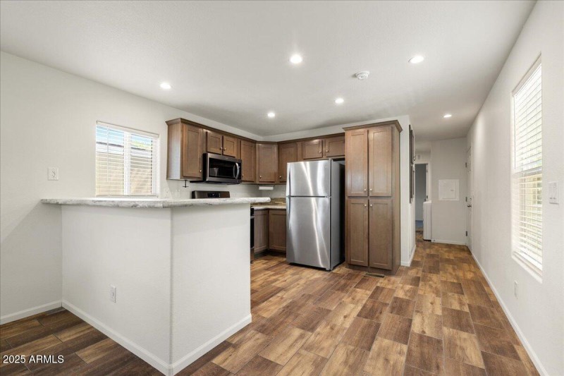 09-Kitchen