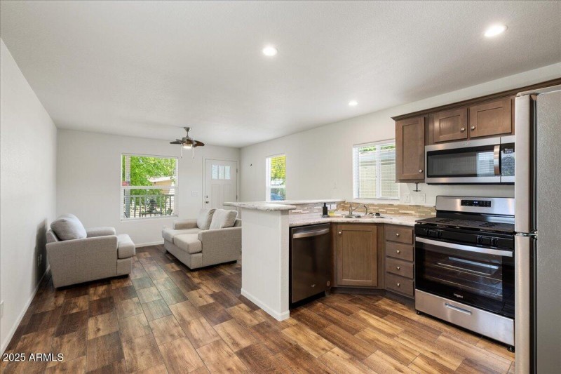 11-Kitchen