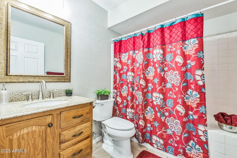 2nd Bathroom