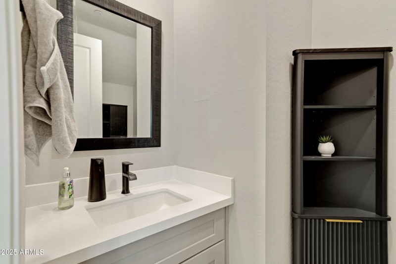 226 E Markwood Dr-19