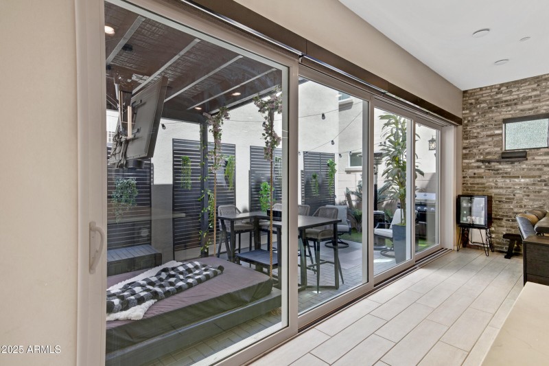 226 E Markwood Dr-20