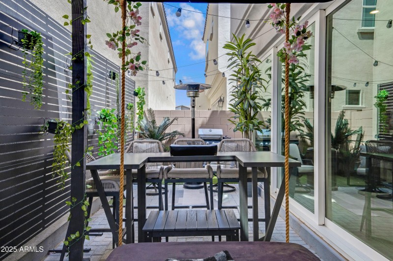 226 E Markwood Dr-24