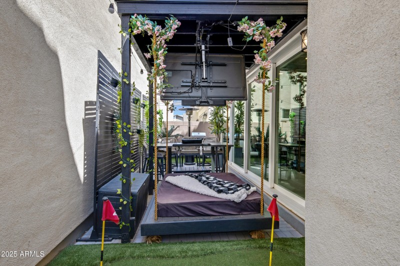 226 E Markwood Dr-25