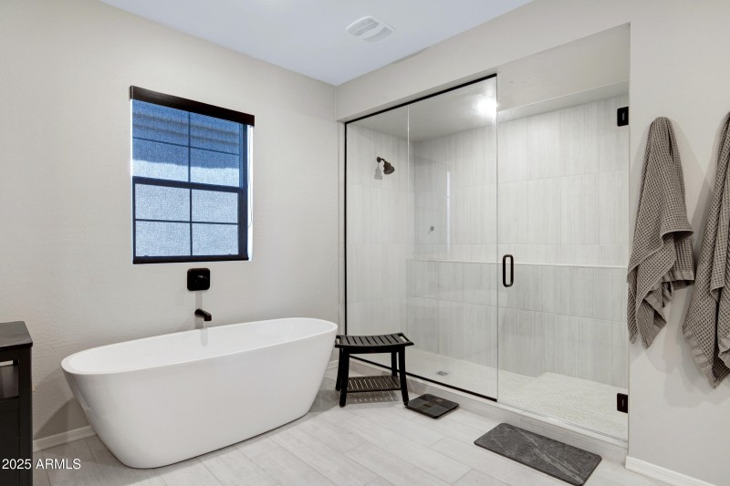 226 E Markwood Dr-41