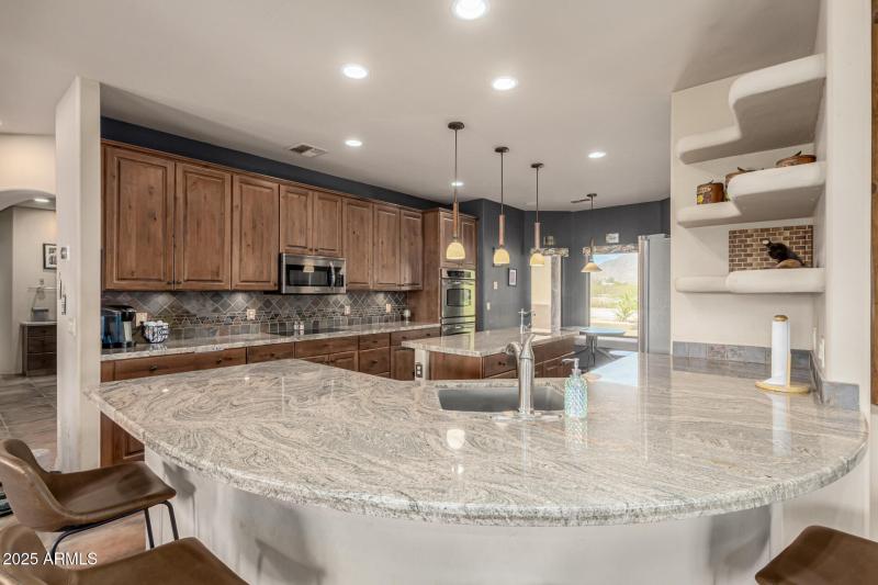 13 - Equestrian 11917