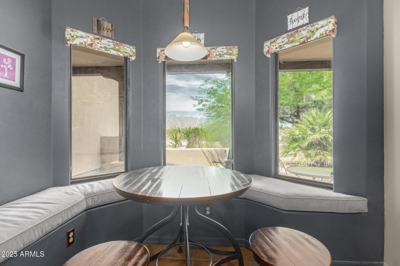 18 - Equestrian 11917