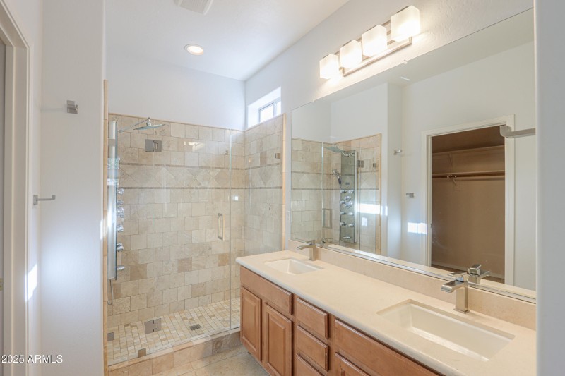 WITH DOUBLE SINKS