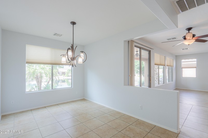 FORMAL DINING AREA