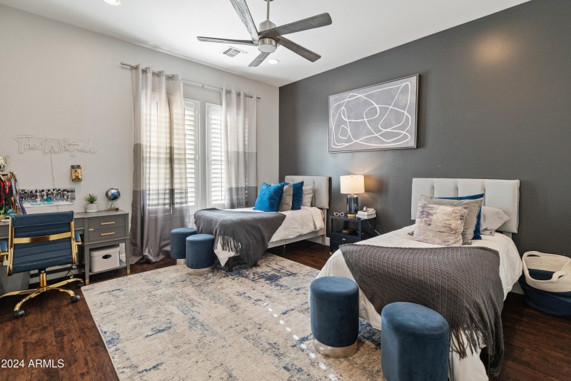 1409 E Dove Pl-50