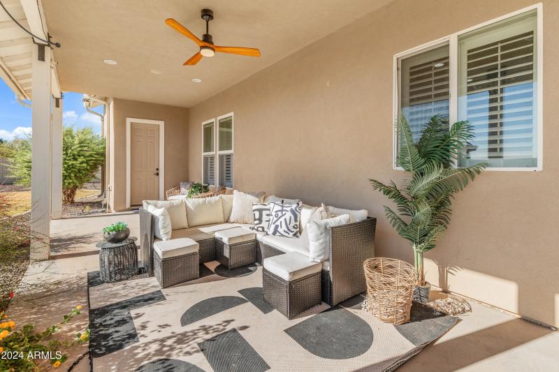 1409 E Dove Pl-64