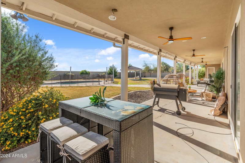 1409 E Dove Pl-69
