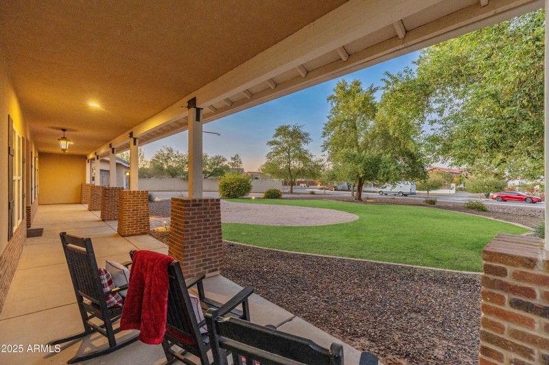 1409 E Dove Pl-90