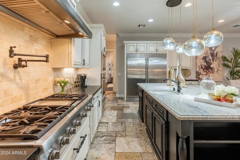 1409 E Dove Pl-112
