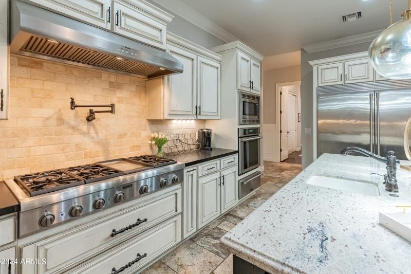 1409 E Dove Pl-113