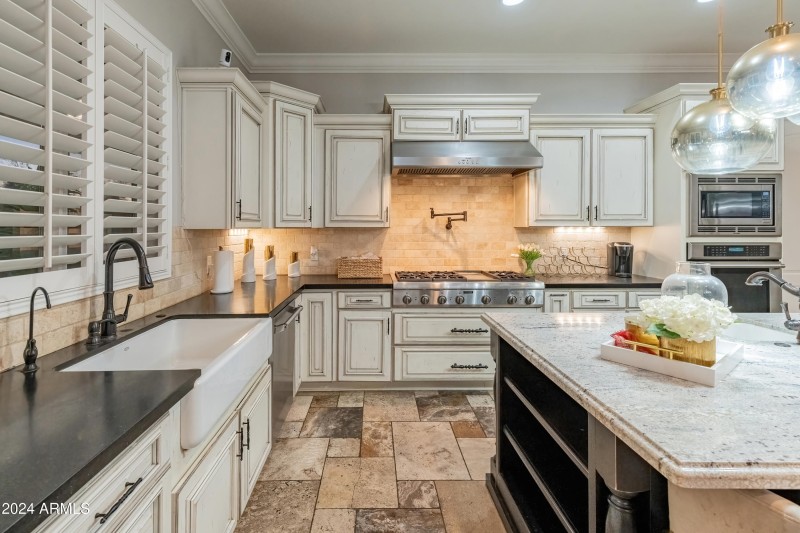 1409 E Dove Pl-115