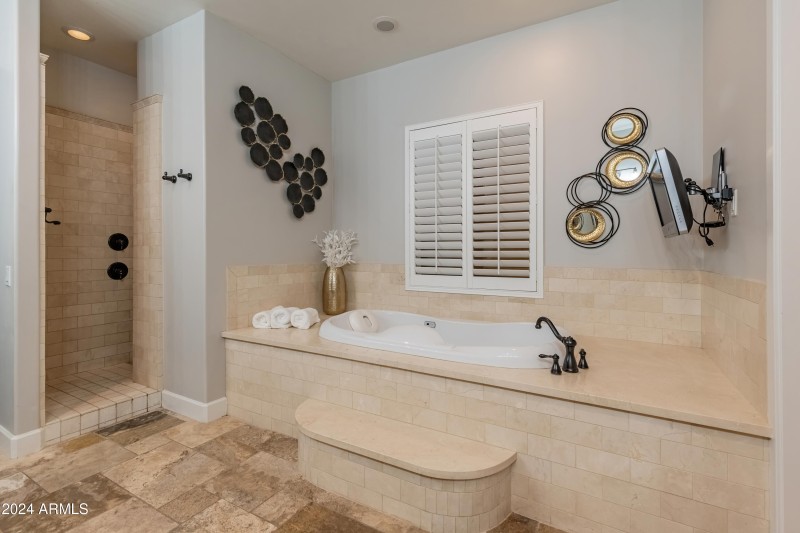 1409 E Dove Pl-132