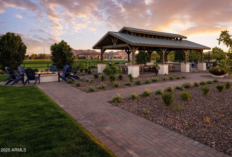 AZ_Caleda_Amenities_Park_3