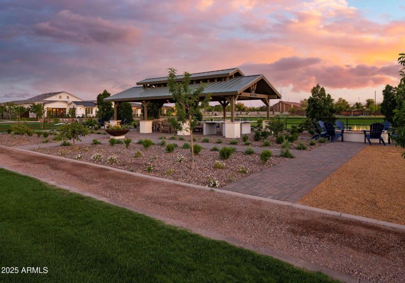 AZ_Caleda_Amenities_Park_4