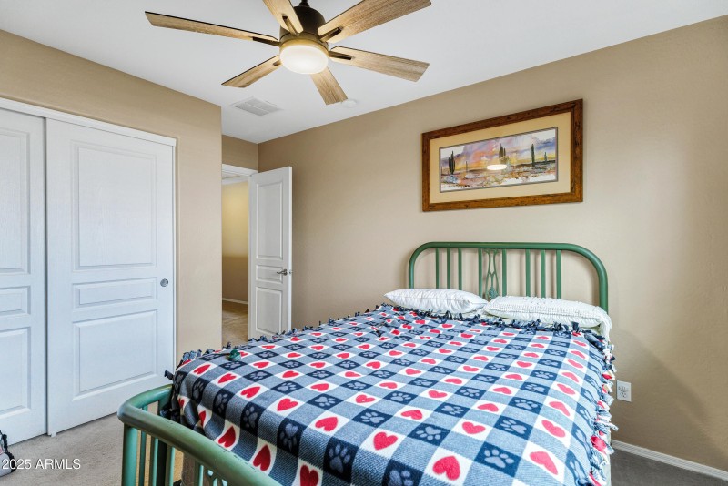 1565 E Prickly Pear Pl-30
