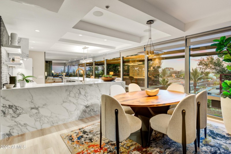 008_Dining Area
