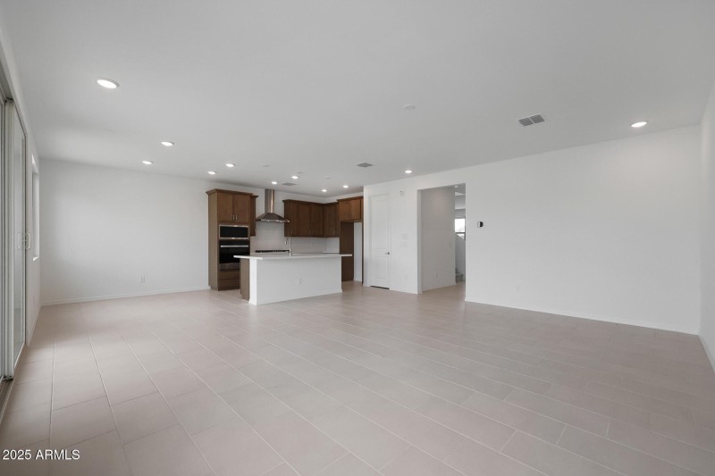 PHX_Tyler Ranch_Lot 1066_Lagoon_24216_Gr