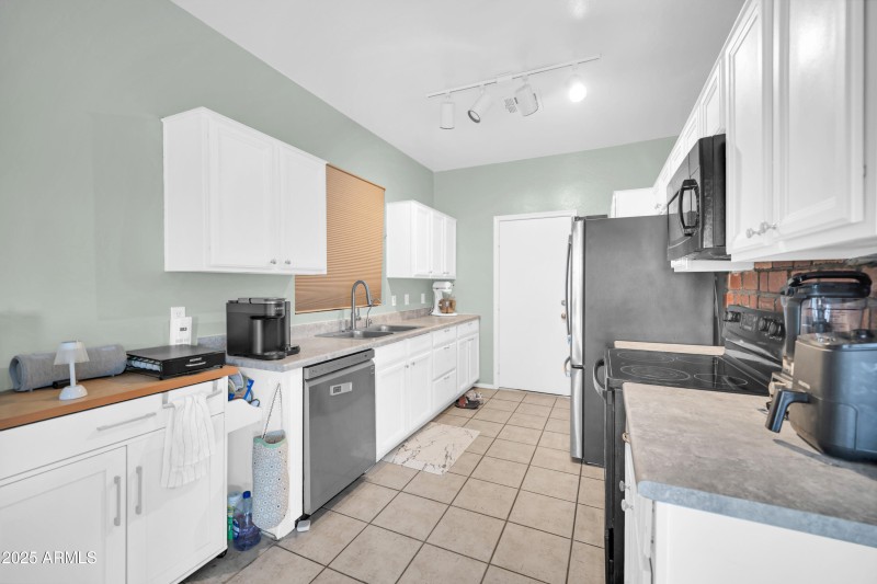 12022 W Belmont-10