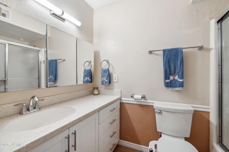 Full Guest Bathroom