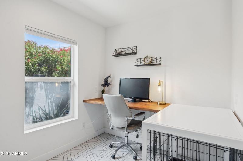 13-web-or-mls-2310-north-11th-st