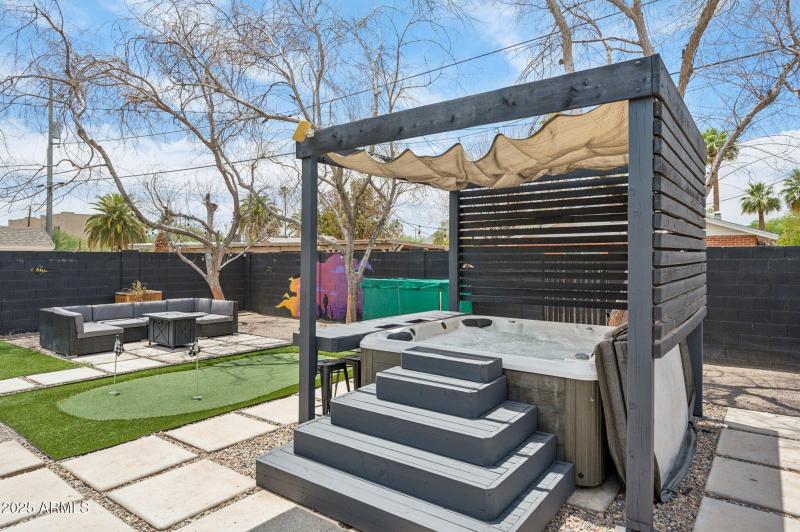 30-web-or-mls-2310-north-11th-st