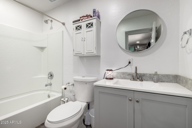 Primary bath