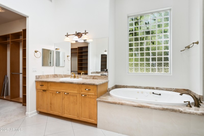 Owner's Suite Bathroom