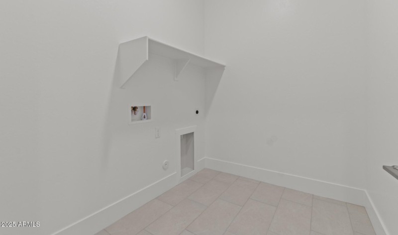 Edgewood Lot #26 Laundry Room (Large)