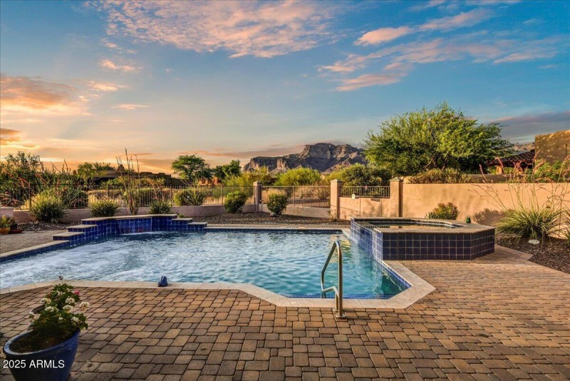 03-Pool & Spa