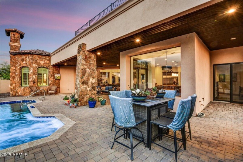 31-Outdoor Living