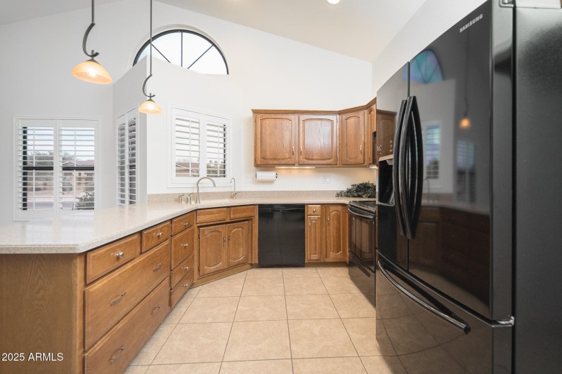 16_Kitchen_02