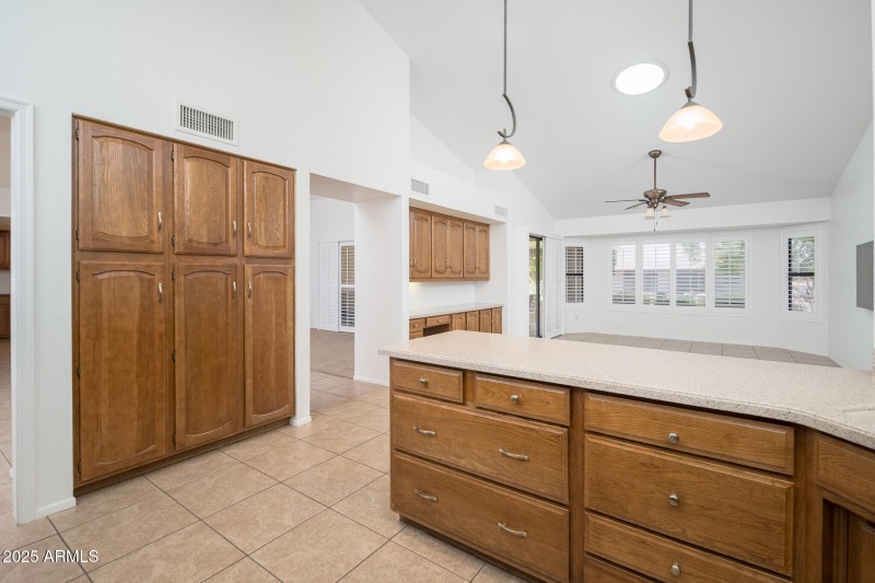 18_Kitchen_05
