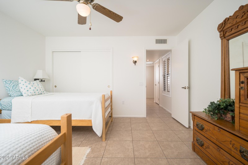 29_Bed2_02