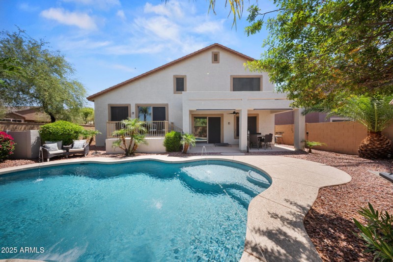 19a - Outdoor Oasis