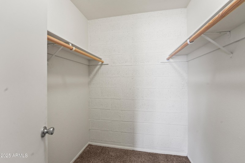 8125 N 32nd Dr-22